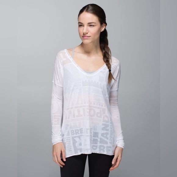 HTF Lululemon Flip Your Dog Top in White Exploded Manifesto Pop Block L/XL - Picture 1 of 9